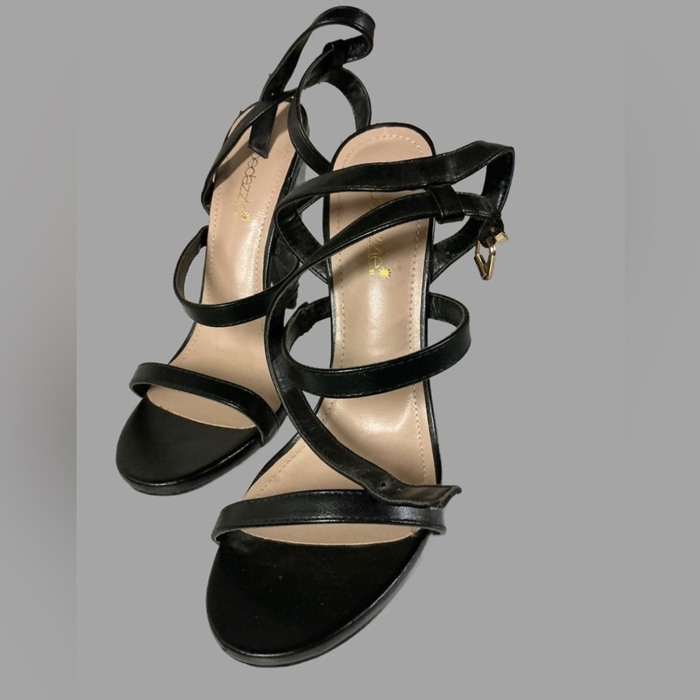 Elegant Black Strappy Sandals Size 9 - Picture 3 of 6